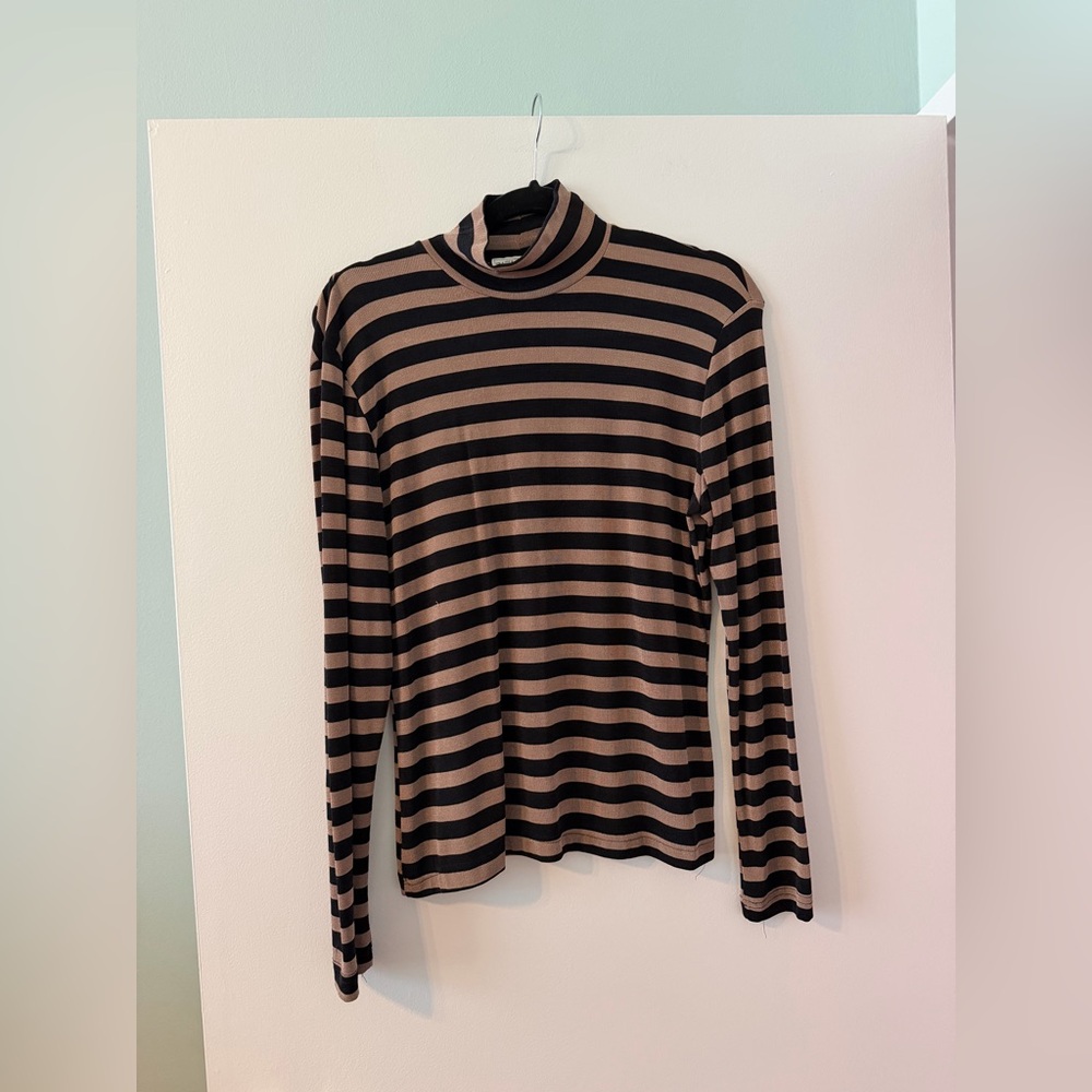 Vintage Striped Black and Tan/Gold Turtleneck Long sleeve Top